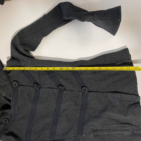 Lululemon Athletica Women's‎ Charcoal Grey Admiral Jacket Size 6 - Picture 7 of 9